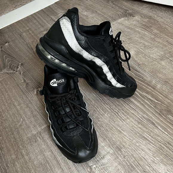 💥SOLD💥 RARE COLOR Nike Air Max 95 - Picture 2 of 6